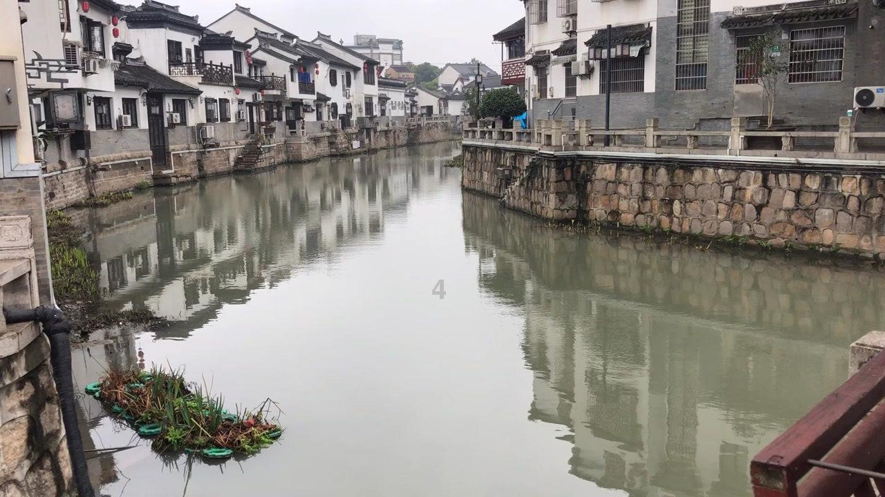 用空气炸锅烤面包片需要烤多长时间?-智能问答,快速解答你的疑问